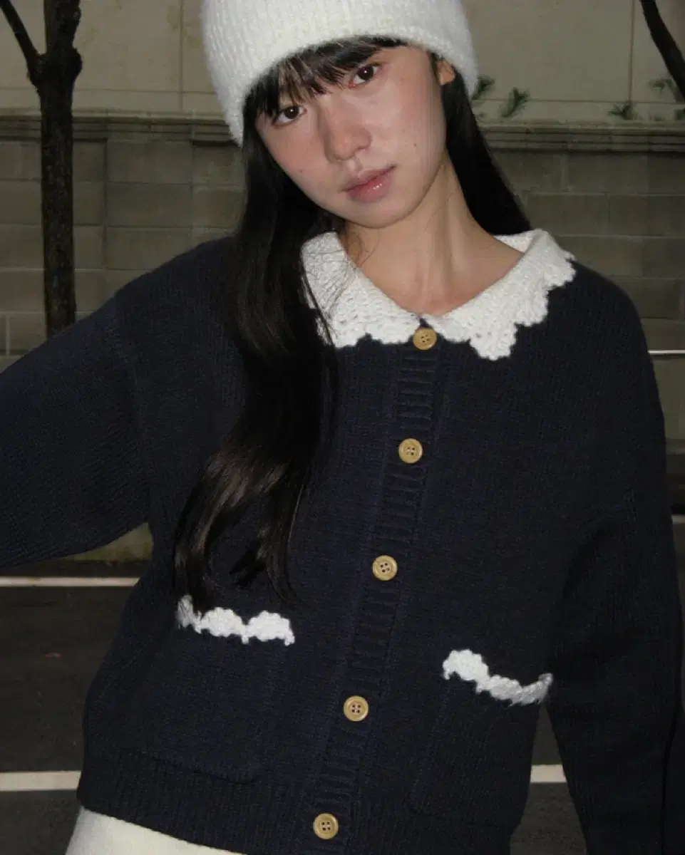 론론 collar pocket handmade knit cardigan